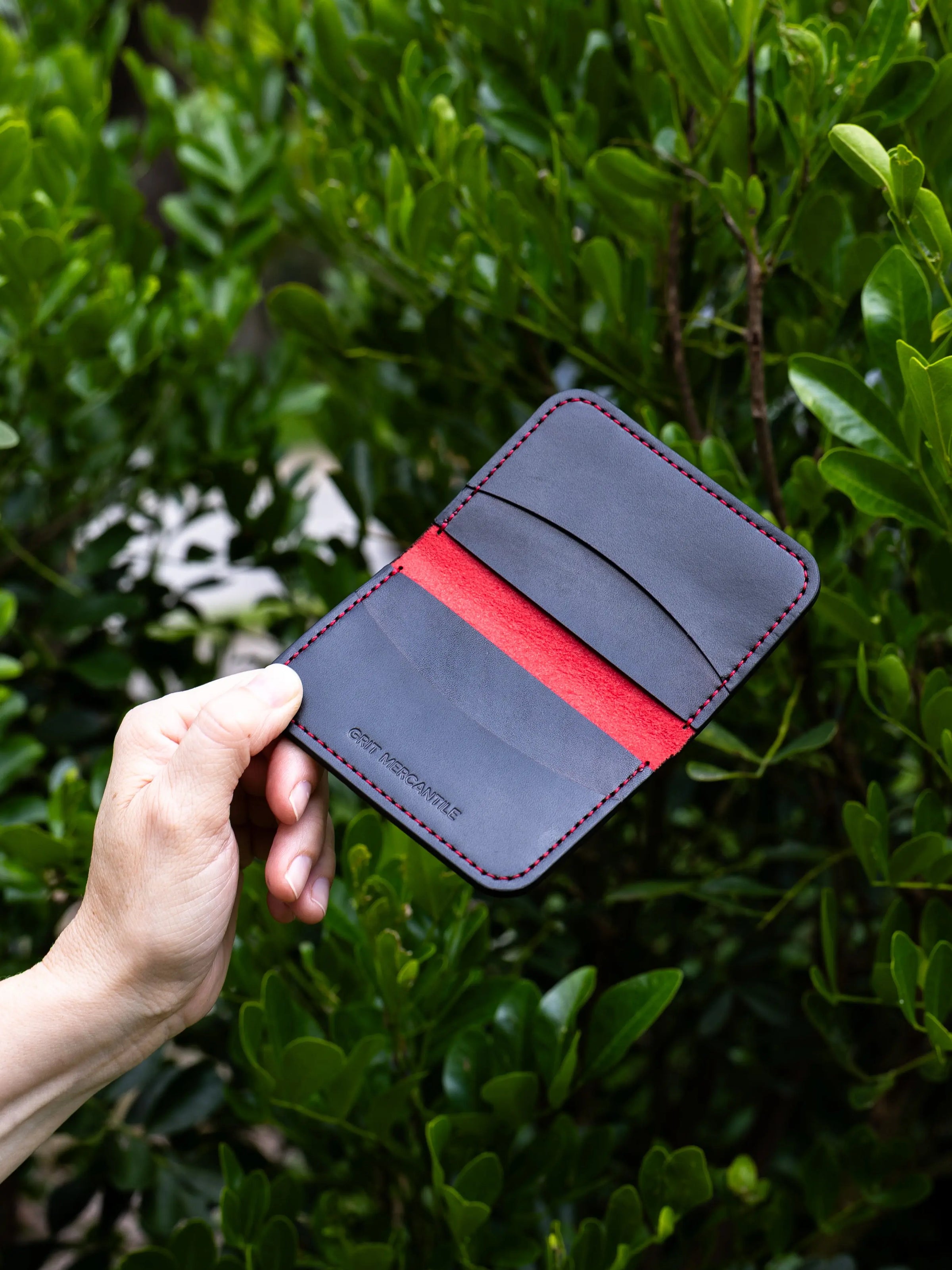 Taft Bifold Wallet Grit Mercantile