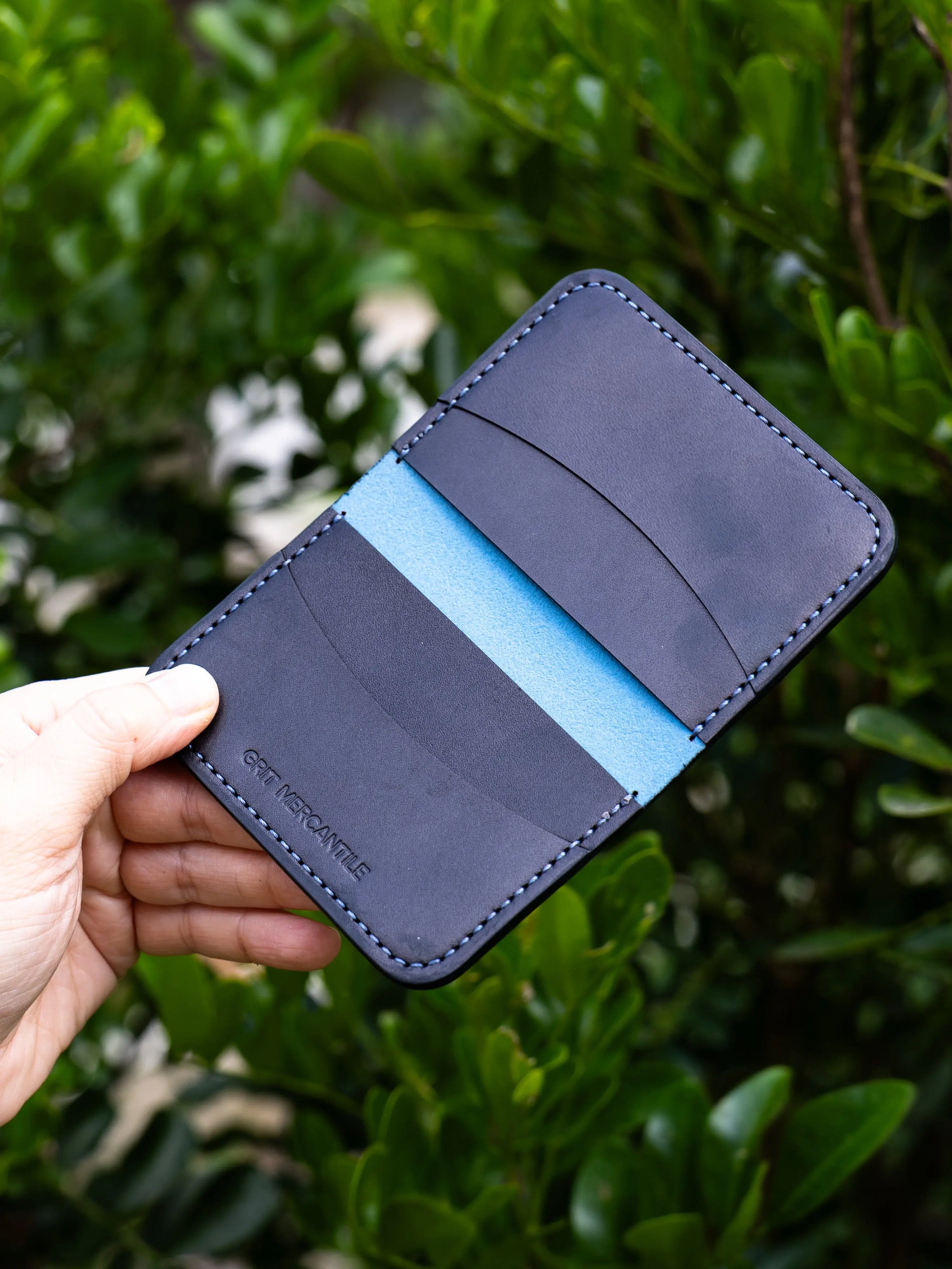 Taft Bifold Wallet Grit Mercantile