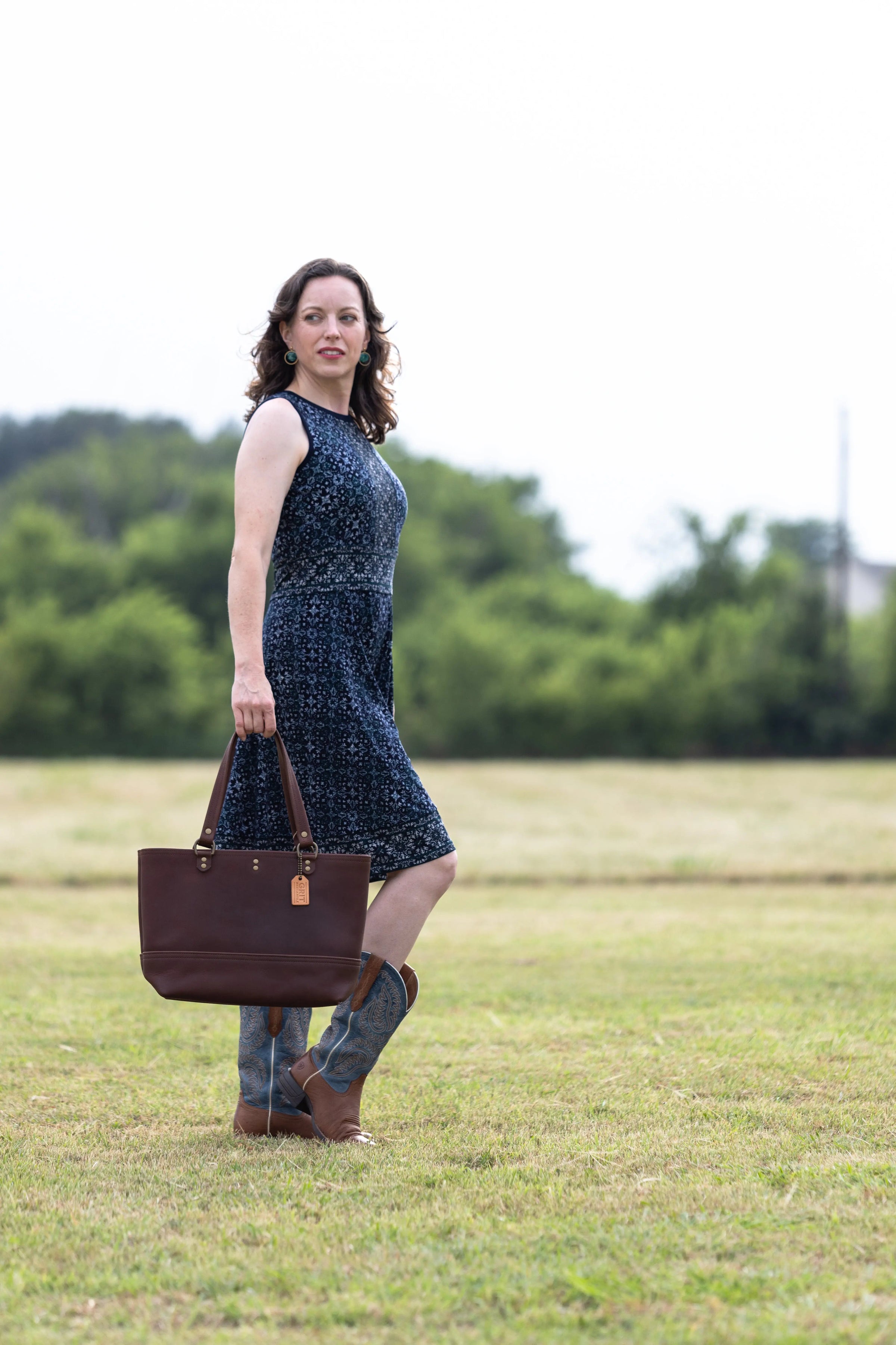 Emma Classic Tote Grit Mercantile