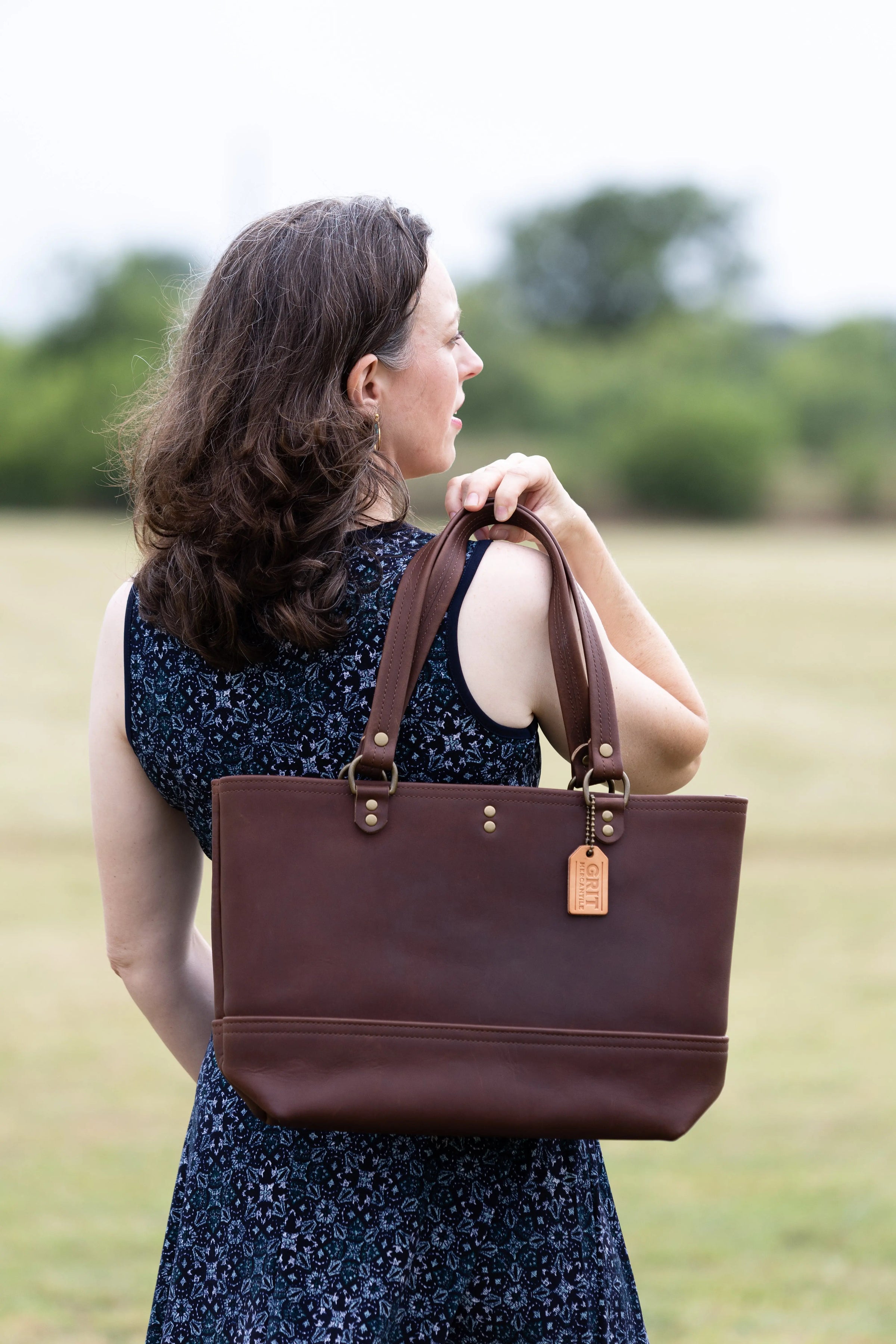 Emma Classic Tote Grit Mercantile