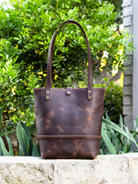 Lena Vertical Tote Grit Mercantile