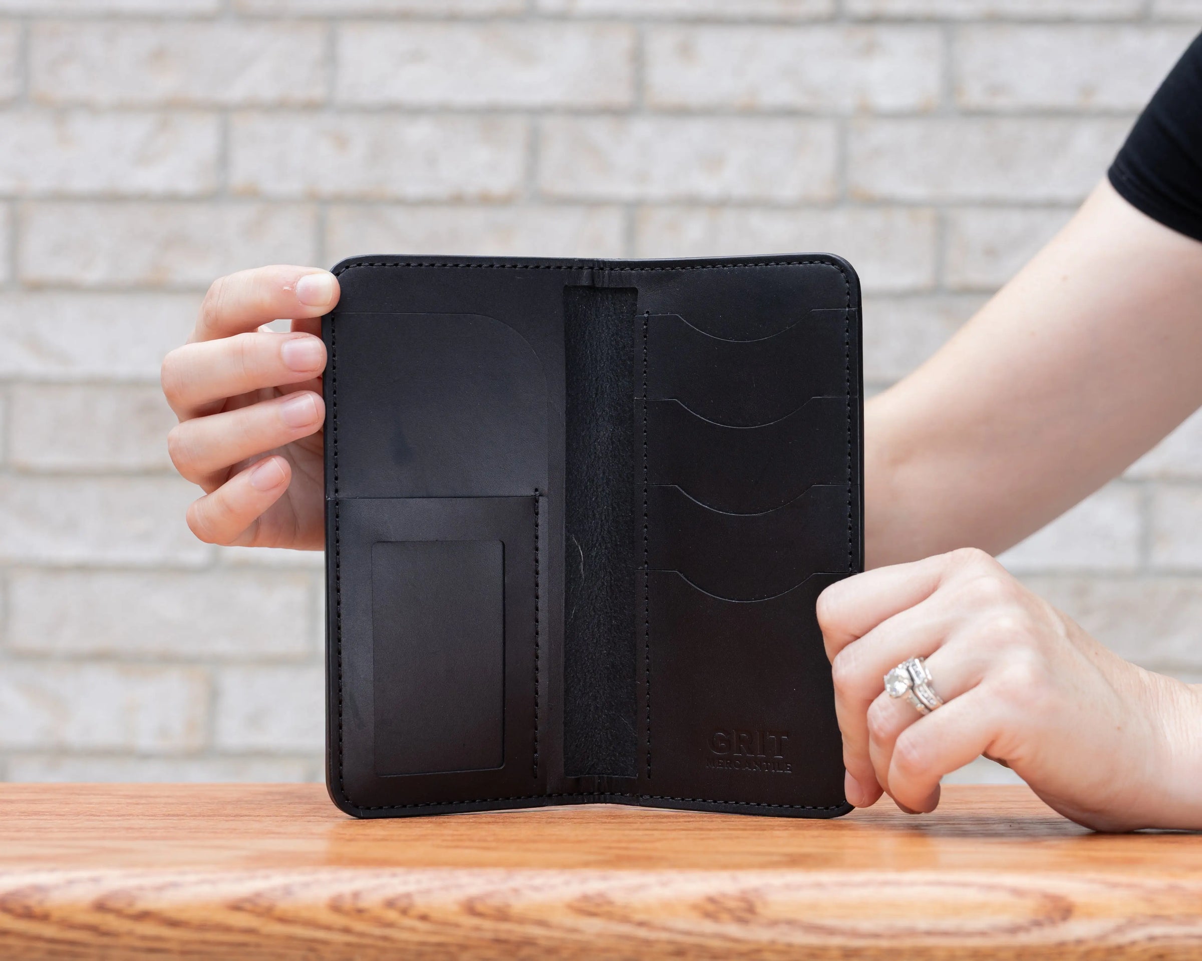 Lewis Long Wallet Grit Mercantile