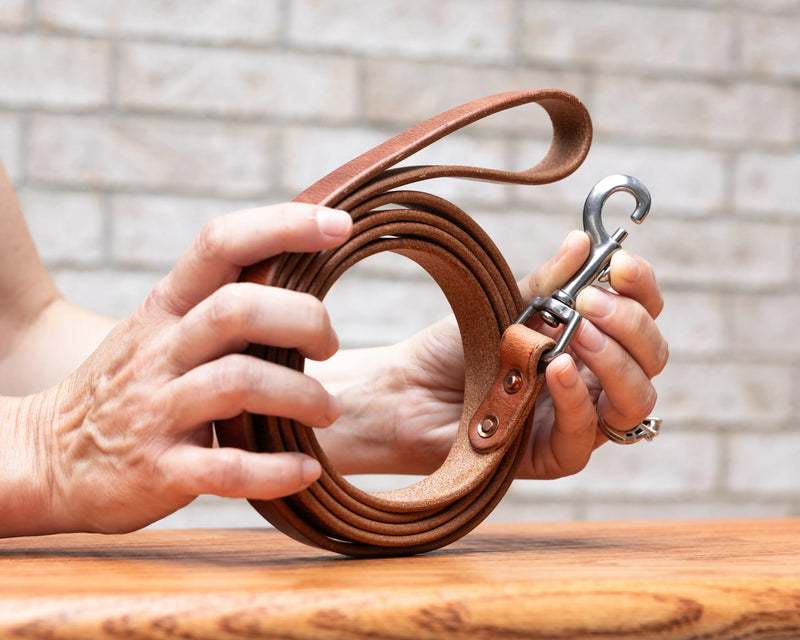 Onus 3/4" Dog Leash - Hermann Oak Russet Harness Grit Mercantile